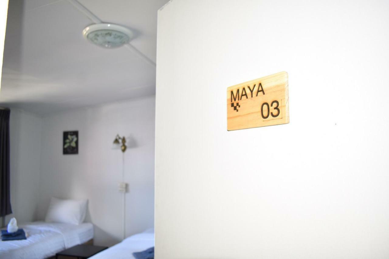 Maya Bed And Food Hostel Chiang Mai Exterior photo